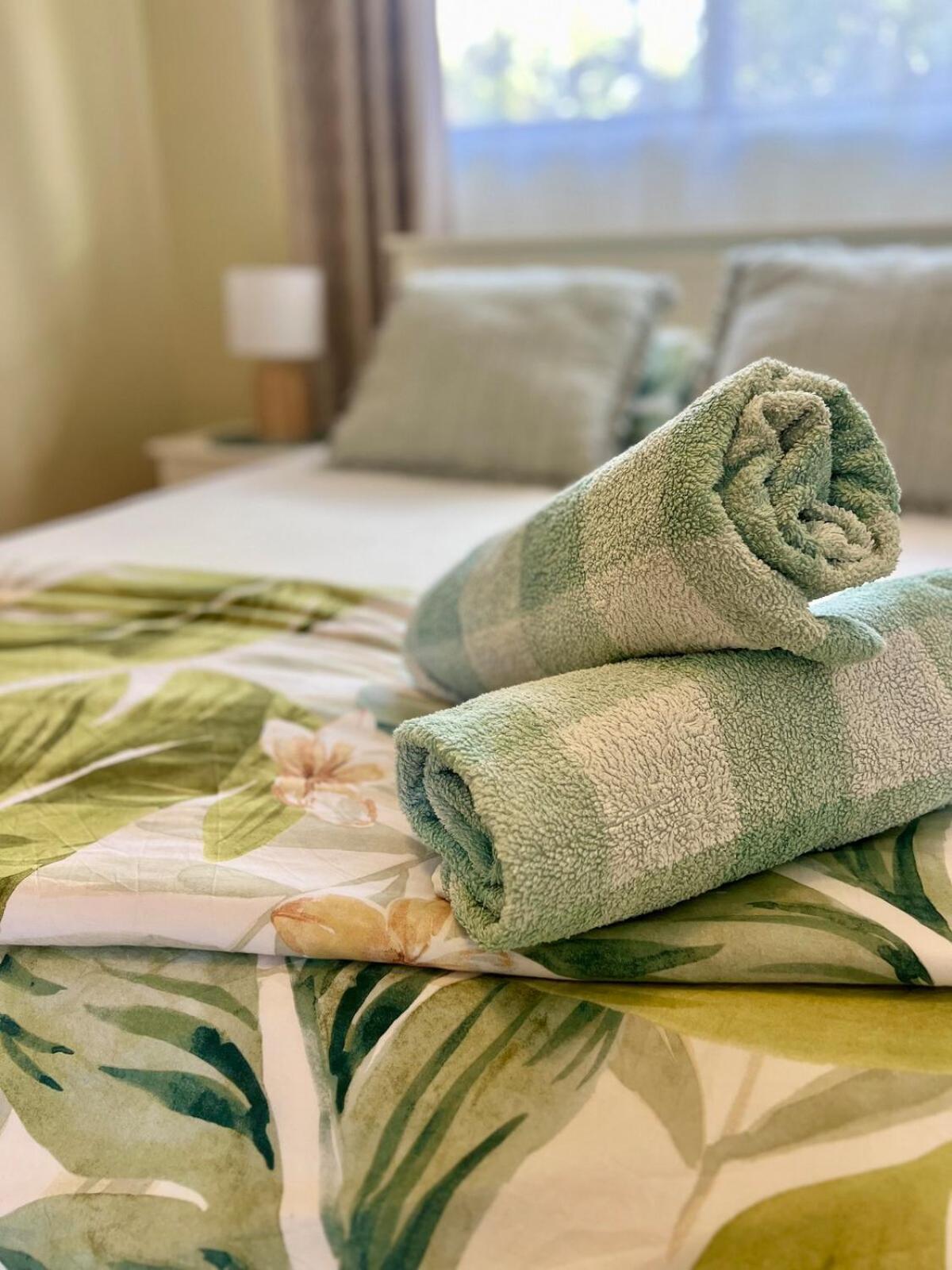 邓斯伯勒Acacia Retreat公寓 外观 照片