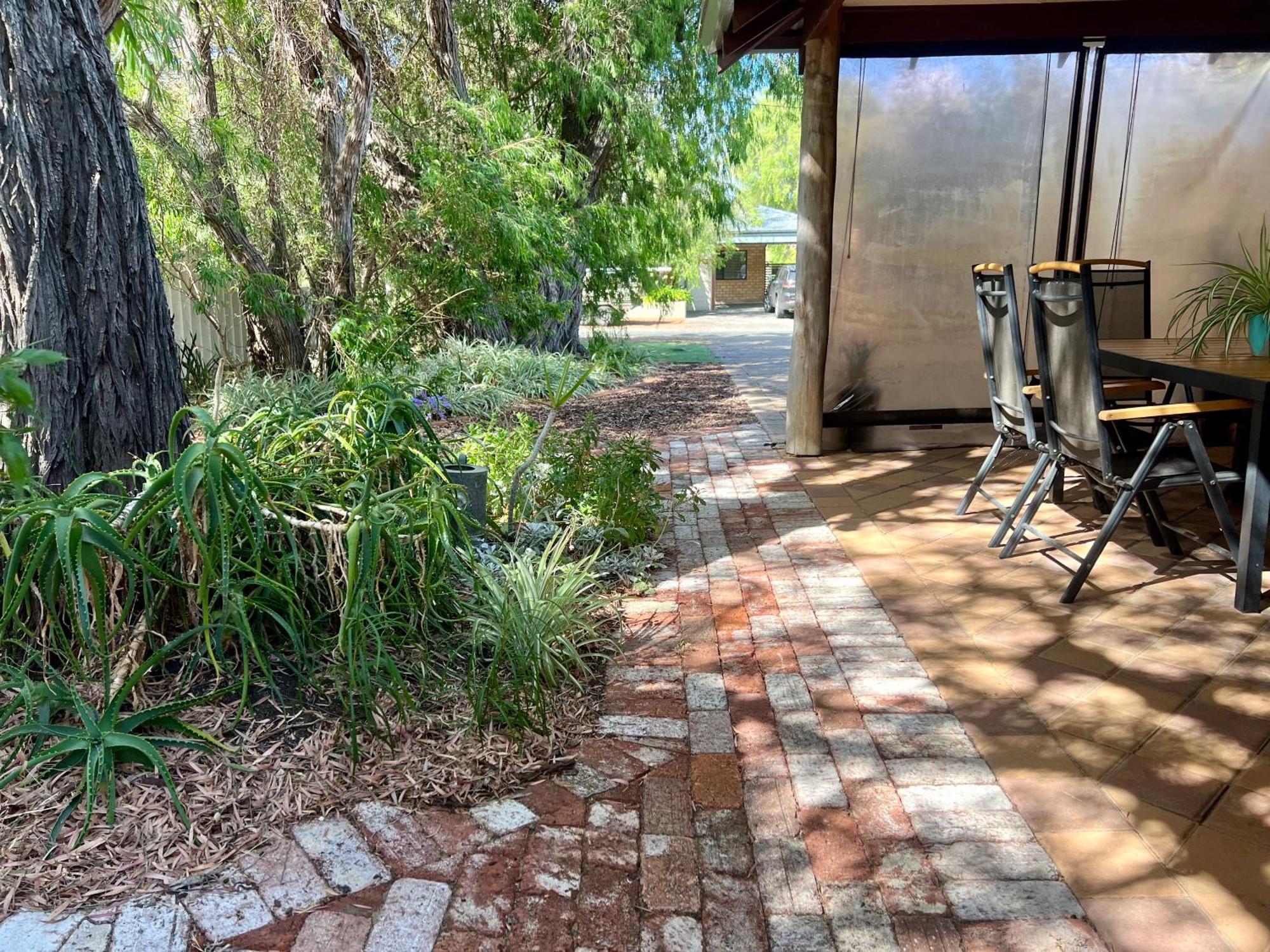 邓斯伯勒Acacia Retreat公寓 外观 照片